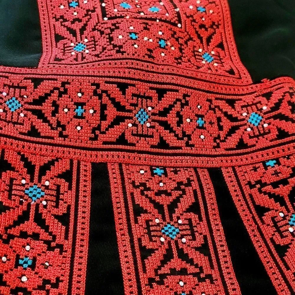 Beautiful Red and Black Embroidery Palestinian Girl Dress Thobe Tatreez Heritage - Picture 5 of 10